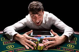 goldbet apk mobile experience on Android with clear neon action buttons